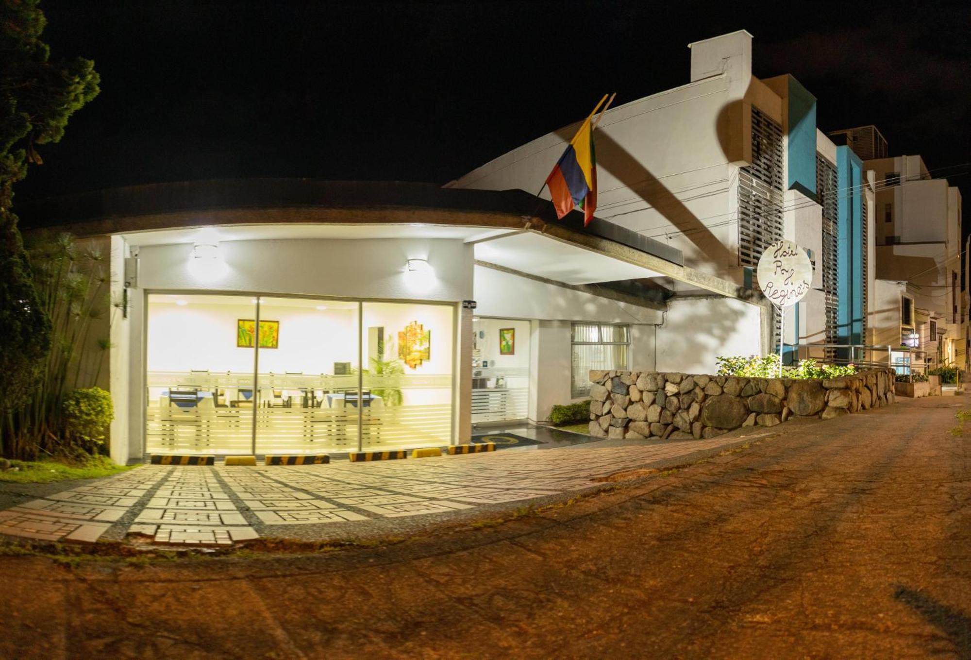 Hotel Regine'S Манисалес Экстерьер фото
